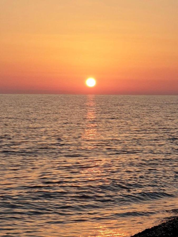 فيلا Vista Mare Su Tre Piani Con Giardino فاليرنا المظهر الخارجي الصورة