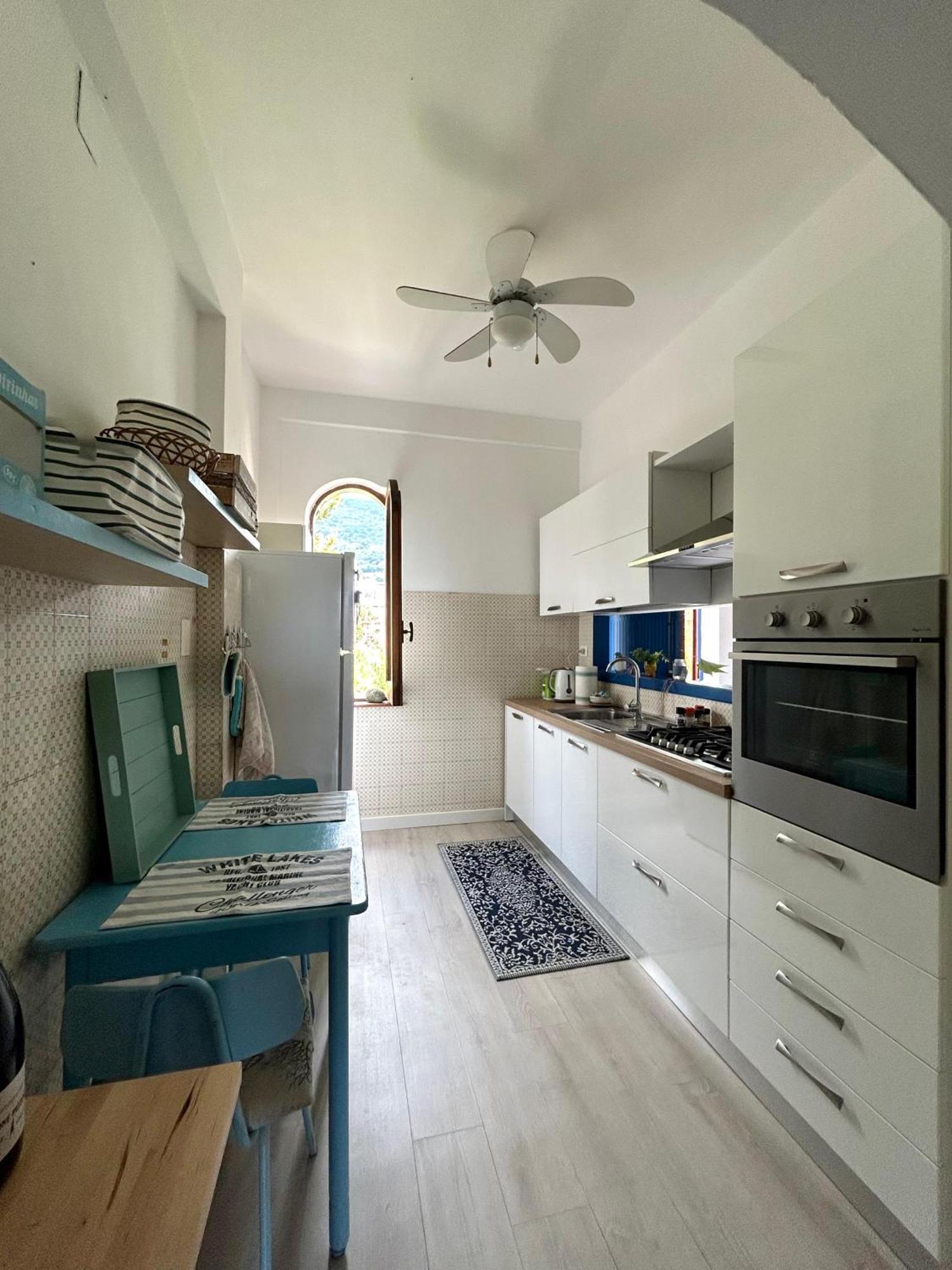 فيلا Vista Mare Su Tre Piani Con Giardino فاليرنا المظهر الخارجي الصورة
